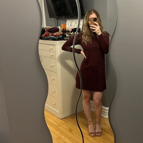 H&M BURGUNDY MOCK NECK DRESS - Picture 1 of 3